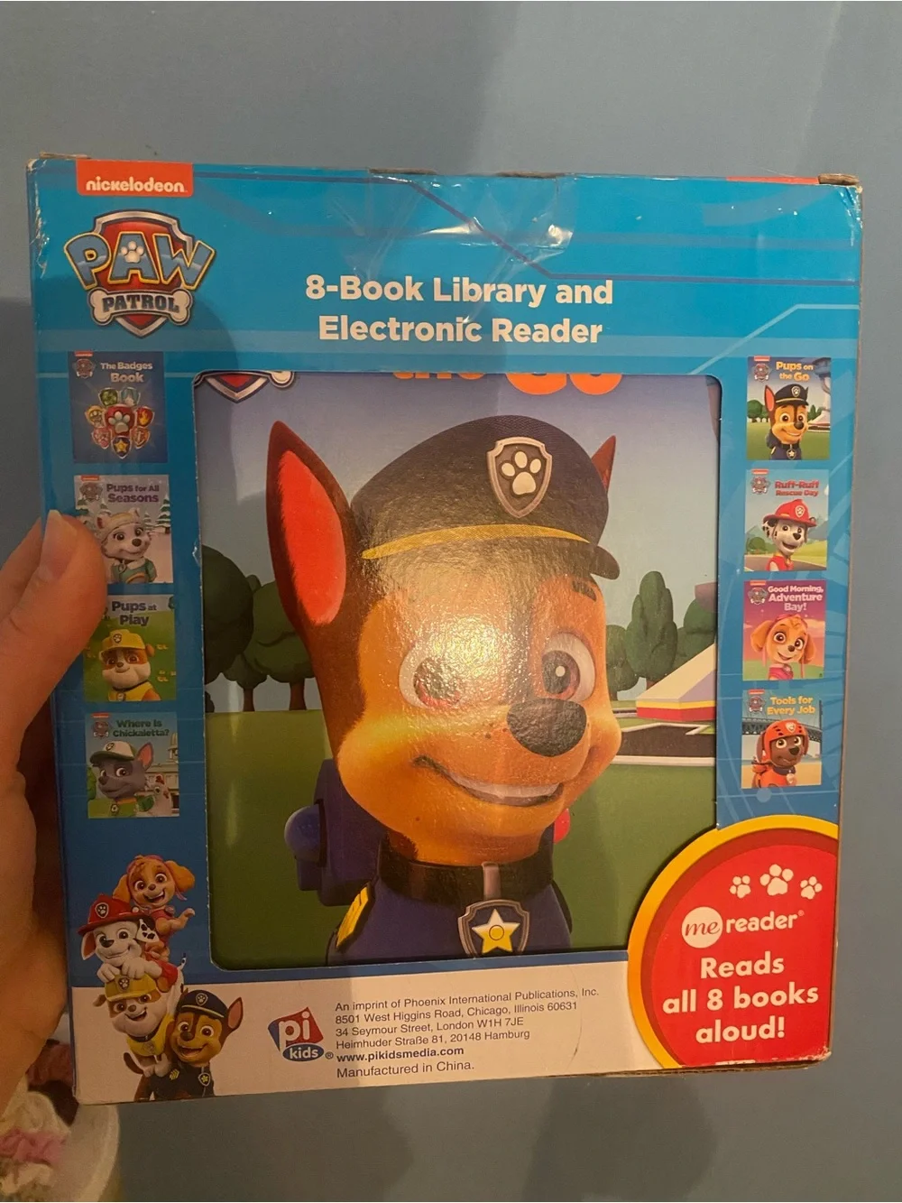 PAW Patrol Electronic Reader and 8-Book Library - New in box